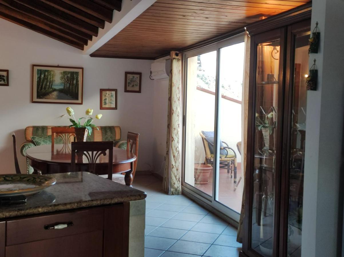 Apartamento La Panoramica Gallodoro Exterior foto